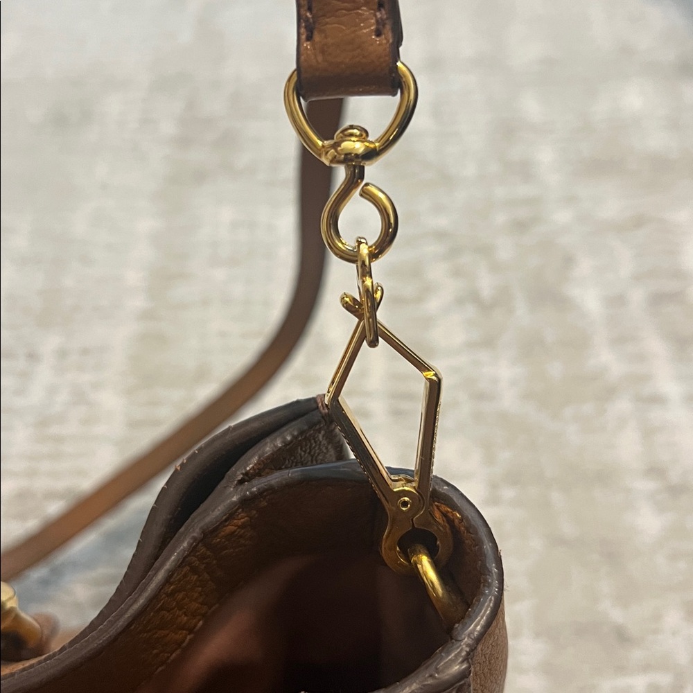 Miu Miu bag - Picture 6 of 13